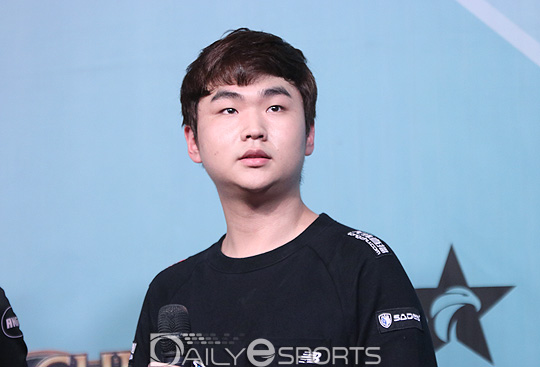 롱주 게이밍의 서포터 '고릴라' 강범현.