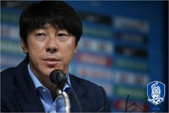 신태용 감독 "히딩크 도움? 받아들이겠습니다"