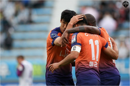 '강원이냐, 포항이냐' 상위 스플릿 향한 경우의 수