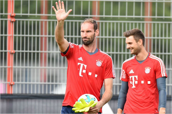 '노이어 부상' 급해진 바이에른 뮌헨, 은퇴 골키퍼 호출