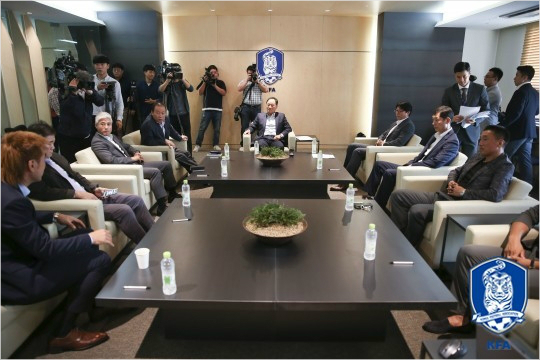 "추후 협의할 것" 히딩크 역할의 결론 못 내린 기술위
