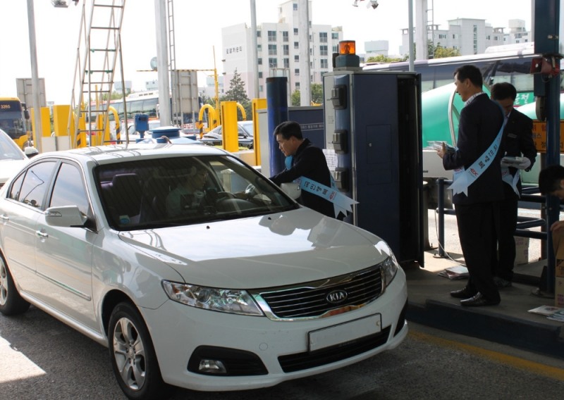 롯데제과 귀성객 졸음운전 예방캠페인. (사진=롯데제과)