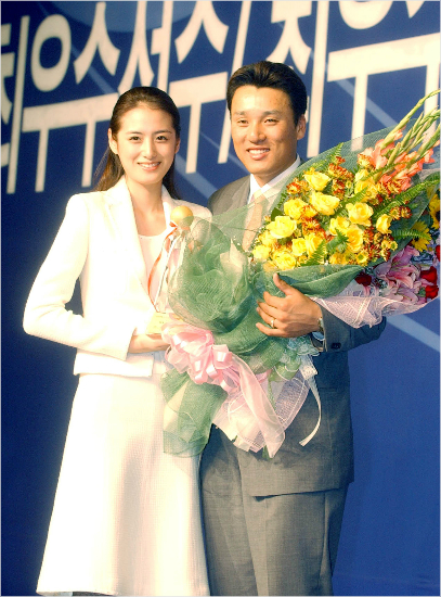 이승엽 은퇴 경기 시구자는 아내 이송정