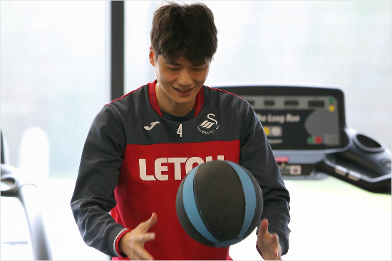 '기성용이 돌아온다' 30일 2군 경기로 컴백