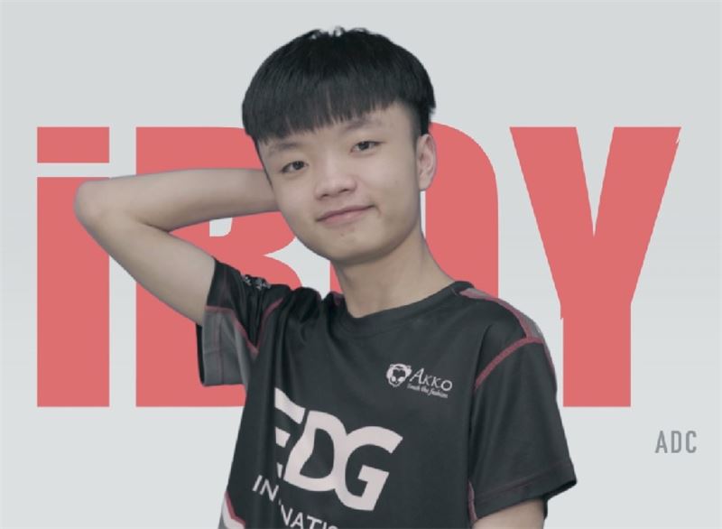 서머 스플릿 중반 이후부터 투입된 원거리 딜러 'iBoy' 후시안자오(사진=EDG 트위터 발췌).