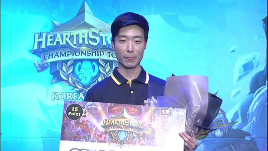 우승을 차지한 '마루' 권호준. (사진=하스스톤 메이저 중계 캡처)