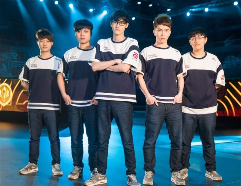 MSI 2017 4강에 올랐던 플래시 울브즈(사진=라이엇게임즈 제공).