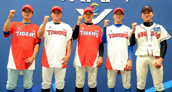 '한준수 1억6천만원' KIA, 신인 11명 입단 계약 완료