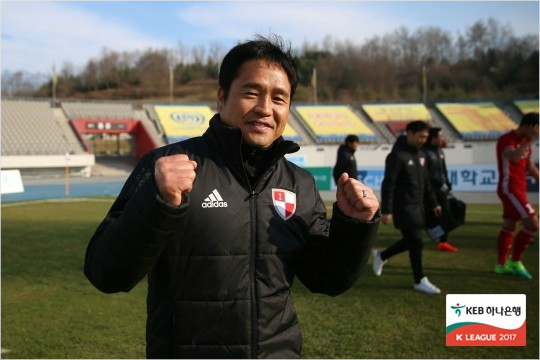 끝내 들을 수 없는 조진호 감독의 ‘부산 갈매기’