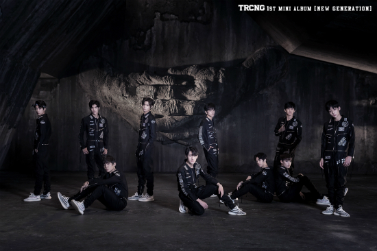 B.A.P 후배그룹 TRCNG, '스펙트럼'으로 데뷔 신고식