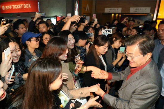 안성기 "문재인 대통령, 부국제 방문해 힘 실어줘 감사"