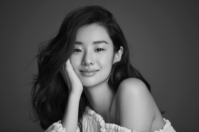 스테파니 리, 본명 이정아 사용 본격 연기 활동 "낮은 자세로 다시 시작"
