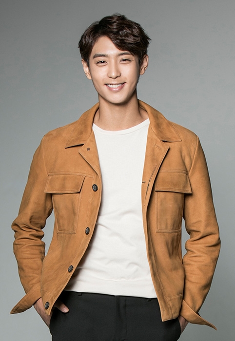 현우, SBS 드라마 ‘브라보 마이 라이프’ 주인공 발탁...'기대 가득'