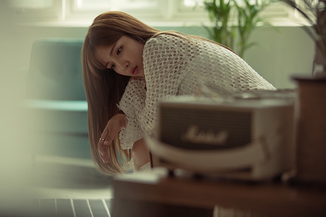 가수 김나영, '헤어질 수 밖에'로 가을 음원차트 상위 랭크