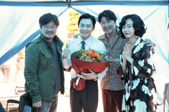 송강호 "'마약왕', 어떤 장르서도 볼 수 없던 신선함"