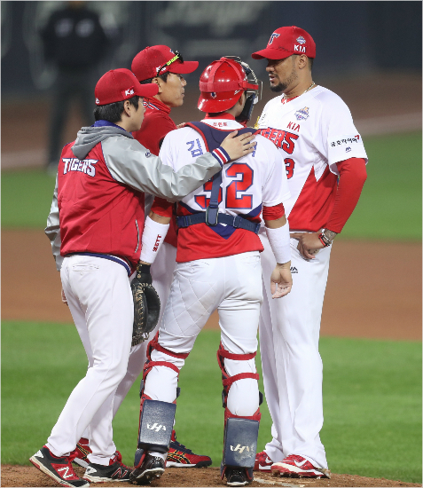 헥터를 '마(魔)의 구간'으로 몰아넣은 자타의 원인들