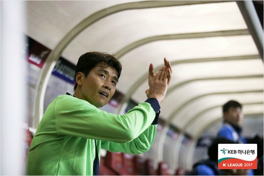 이동국은 자신의 K리그 통산 200번째 골에 단 1골 만을 남기고 있다. 올 시즌 전북은 이동국이 7골을 넣은 6경기에서 5승1무로 지지 않았다.(사진=한국프로축구연맹 제공)