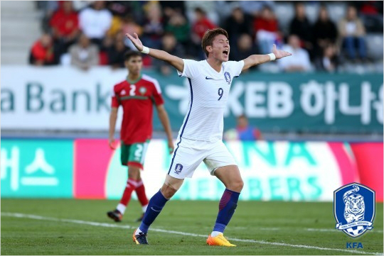 일본 J리그 감바 오사카에서 활약하는 공격수 황의조는 허벅지 부상으로 올 시즌 잔여 경기 출전이 불투명한 상태다. 이 때문에 다음 달 콜롬비아, 세르비아를 상대할 11월 A매치 출전은 무산됐다.(사진=대한축구협회 제공)