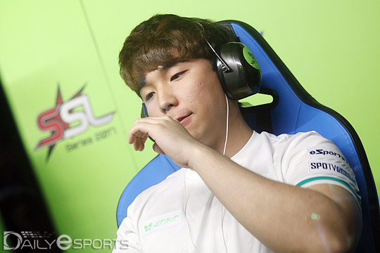 WCS 16강 C조에서 탈락한 박령우.