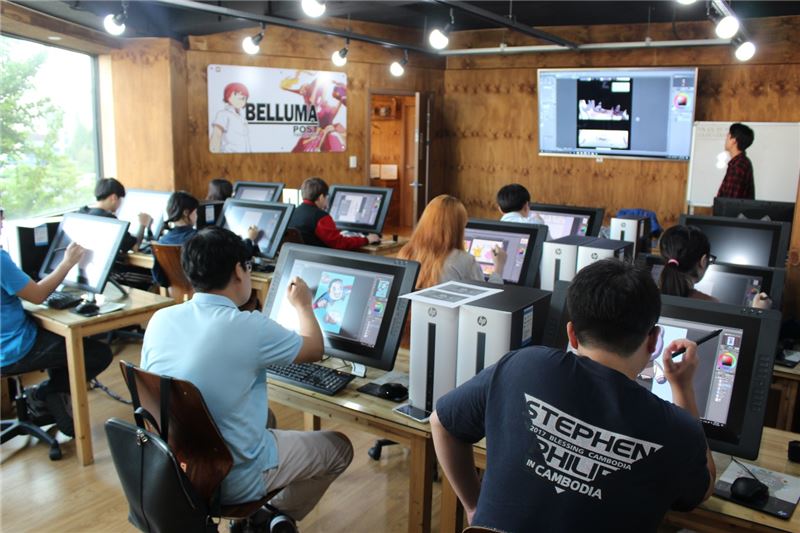 수원지역 웹툰 전문학원 '웹툰홀릭'.