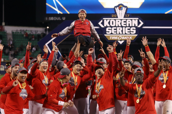 2018시즌 통합우승을 달성한 KIA 타이거즈. (사진=KIA 제공)