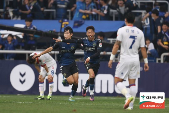 지난해 마지막 경기에서 극적으로 잔류를 확정한 인천. (사진=한국프로축구연맹 제공)