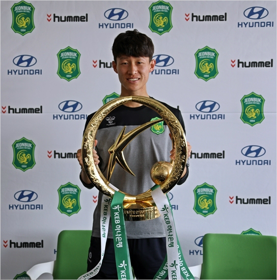 올 시즌 K리그 클래식 우승을 확정한 전북은 최강희 감독은 물론, 대부분의 선수가 시즌 MVP로 '에이스' 이재성을 강력 추천했다.(사진=전북 현대 제공)