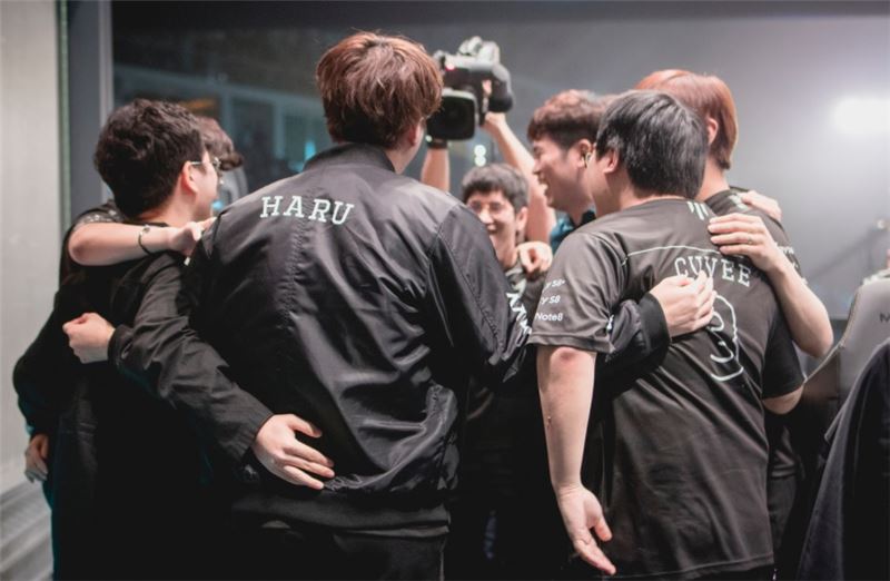 삼성, 롤드컵 5전제서 SKT 꺾은 첫 팀