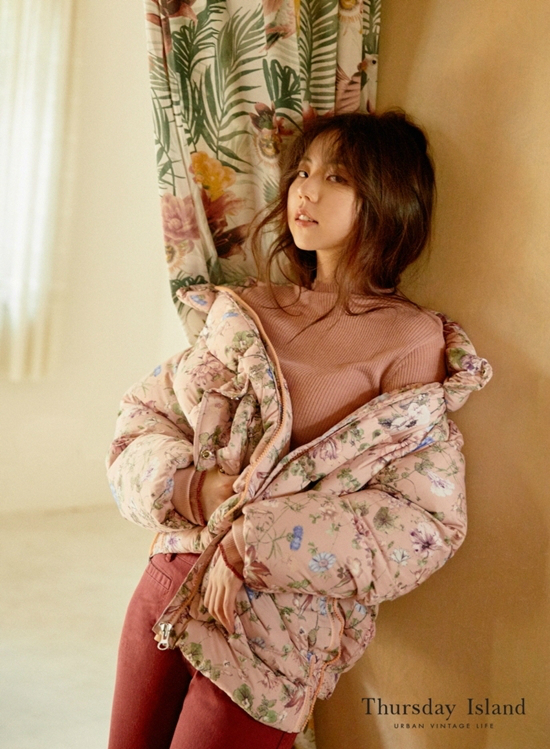 안소희의 써스데이 아일랜드 17 F/W 화보 (사진=써스데이 아일랜드 제공)