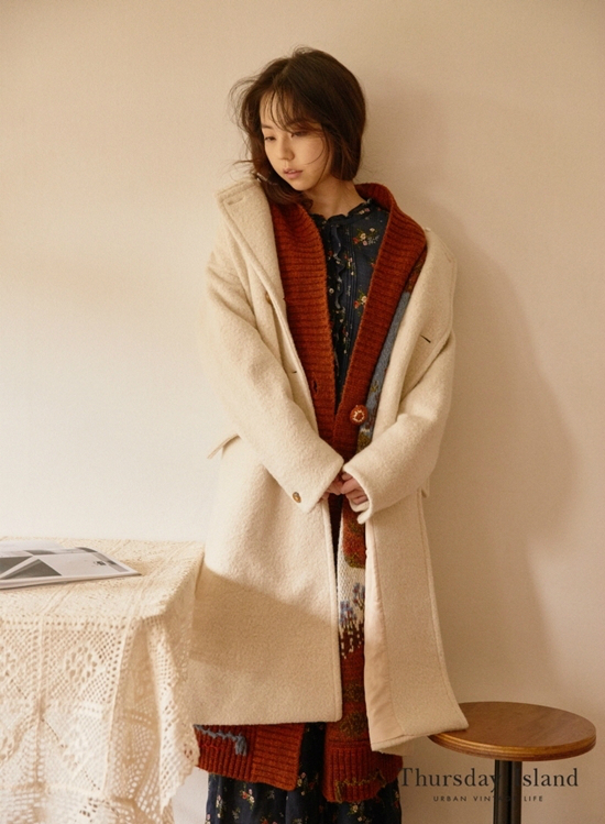 안소희의 써스데이 아일랜드 17 F/W 화보 (사진=써스데이 아일랜드 제공)