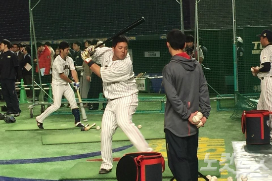 일본 야구대표팀의 4번 타자 야마카와 호타카가 훈련하는 모습. (사진=노컷뉴스)