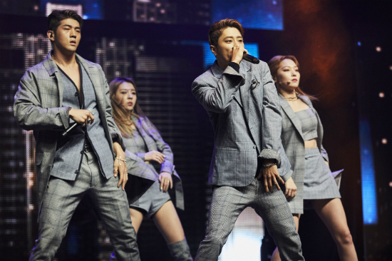 13개국 찍고 돌아온 카드(KARD), 본격 韓 공략 시동