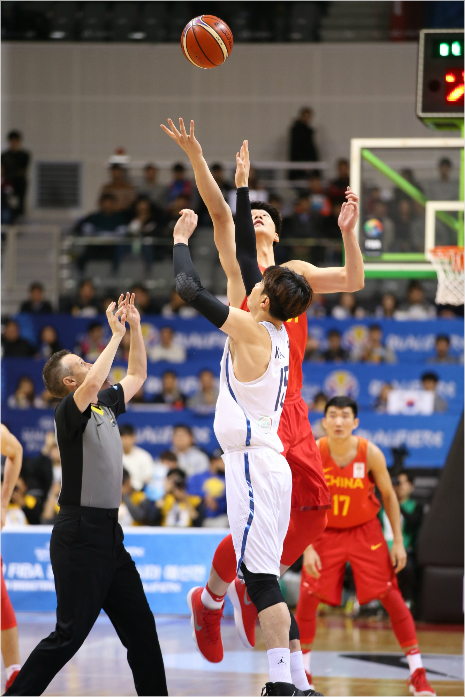 한국과 중국의 2019 농구월드컵 아시아 예선전이 26일 오후 고양실내체육관에서 개최됐다 (사진 제공=데한민국농구협회)