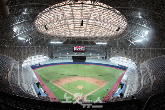 넥센이 지난해부터 홈 구장으로 쓰고 있는 고척스카이돔 전경.(자료사진=노컷뉴스DB)