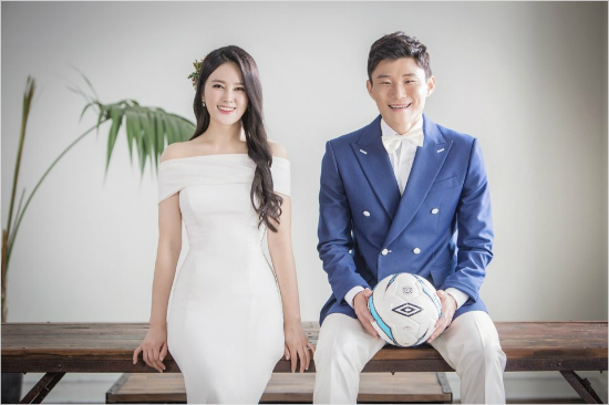 축구 국가대표 출신 황일수는 2017시즌 첫 태극마크와 해외 이적에 이어 결혼까지 '세 마리 토끼'를 모두 잡았다.(사진=황일수 제공)