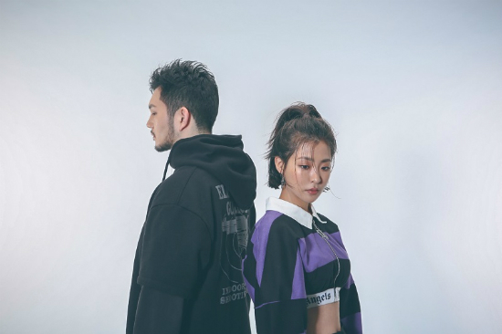 일렉트로닉 팝 듀오 우자 앤 쉐인, 데뷔 EP 발매