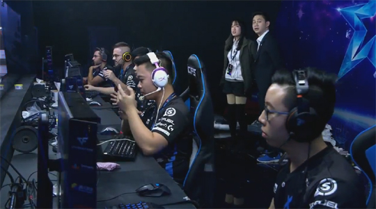 CFS 2017 8강에 선착한 STDX.(사진=CFS 중계 캡처)