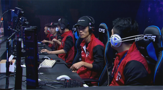 CFS 2017 결승에 선착한 베트남 에바.(사진=CFS 중계 캡처)