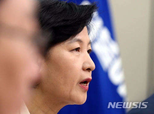 추미애 더불어민주당 대표(사진=뉴시스)