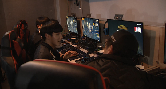 스플릿1 1일차 1위를 차지한 아레나.(사진=APL 중계 캡처)