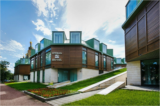 2018 러시아월드컵에 나설 축구대표팀의 베이스캠프로 사용될 상트페테르부르크의 뉴 피터호프 호텔 전경.(사진=대한축구협회 제공)