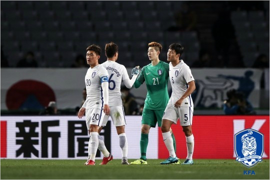 신태용호가 스리백으로 6경기 만의 무실점을 기록했다. (사진=대한축구협회 제공)