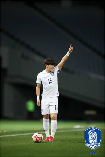 프리킥을 준비하는 이창민. (사진=대한축구협회 제공)