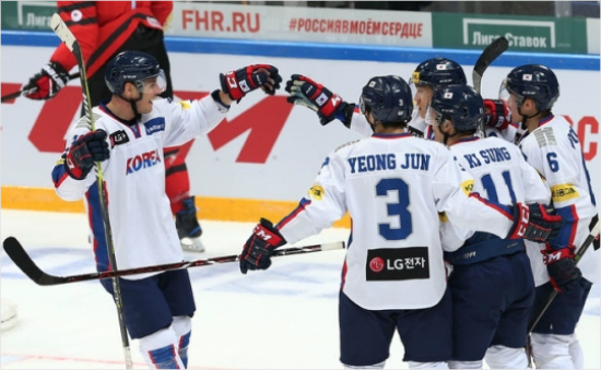 한국 남자 아이스하키 대표 선수들.(사진=대한아이스하키협회)
