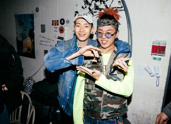 박재범(왼쪽)과 우디고차일드