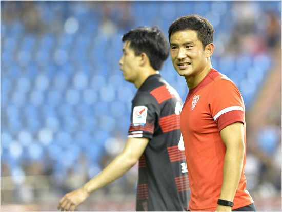 포항에서만 프로생활을 했던 '원클럽맨' 황지수는 14년의 현역 생활을 마무리하고 2018시즌부터는 포항에서 지도자로 변신한다.(사진=포항 스틸러스 제공)