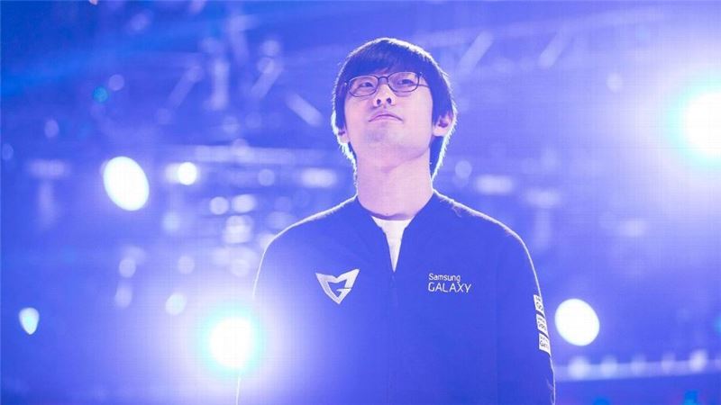 '앰비션' 강찬용, ESPN이 선정한 2017년 e스포츠 인물