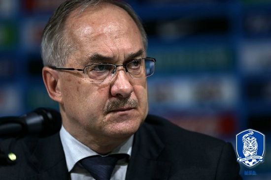 '갓틸리케'로 불리던 울리 슈틸리케 감독은 '창사-도하 참사'를 겪은 뒤 사령탑에서 경질됐다. (사진=대한축구협회 제공)