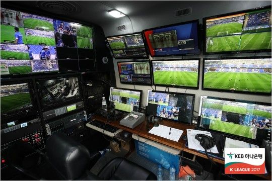 2017시즌 K리그 클래식에서 사용한 비디오판독 시스템의 모습.(사진=한국프로축구연맹 제공)