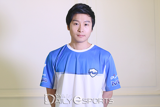 롤챔스 복귀한 '파일럿' 나우형 "MVP 분위기 최상급, 적응 잘 했다"